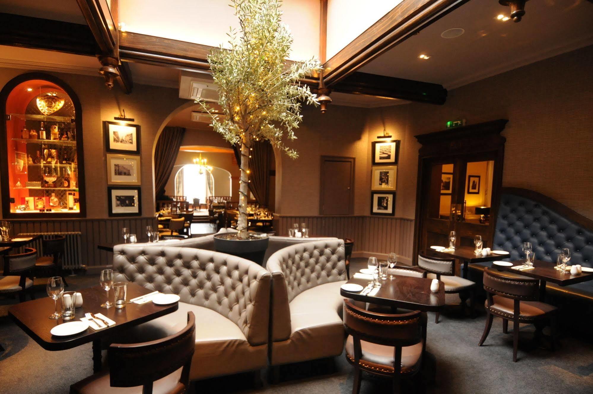 Golden Lion Hotel Stirling Eksteriør billede
